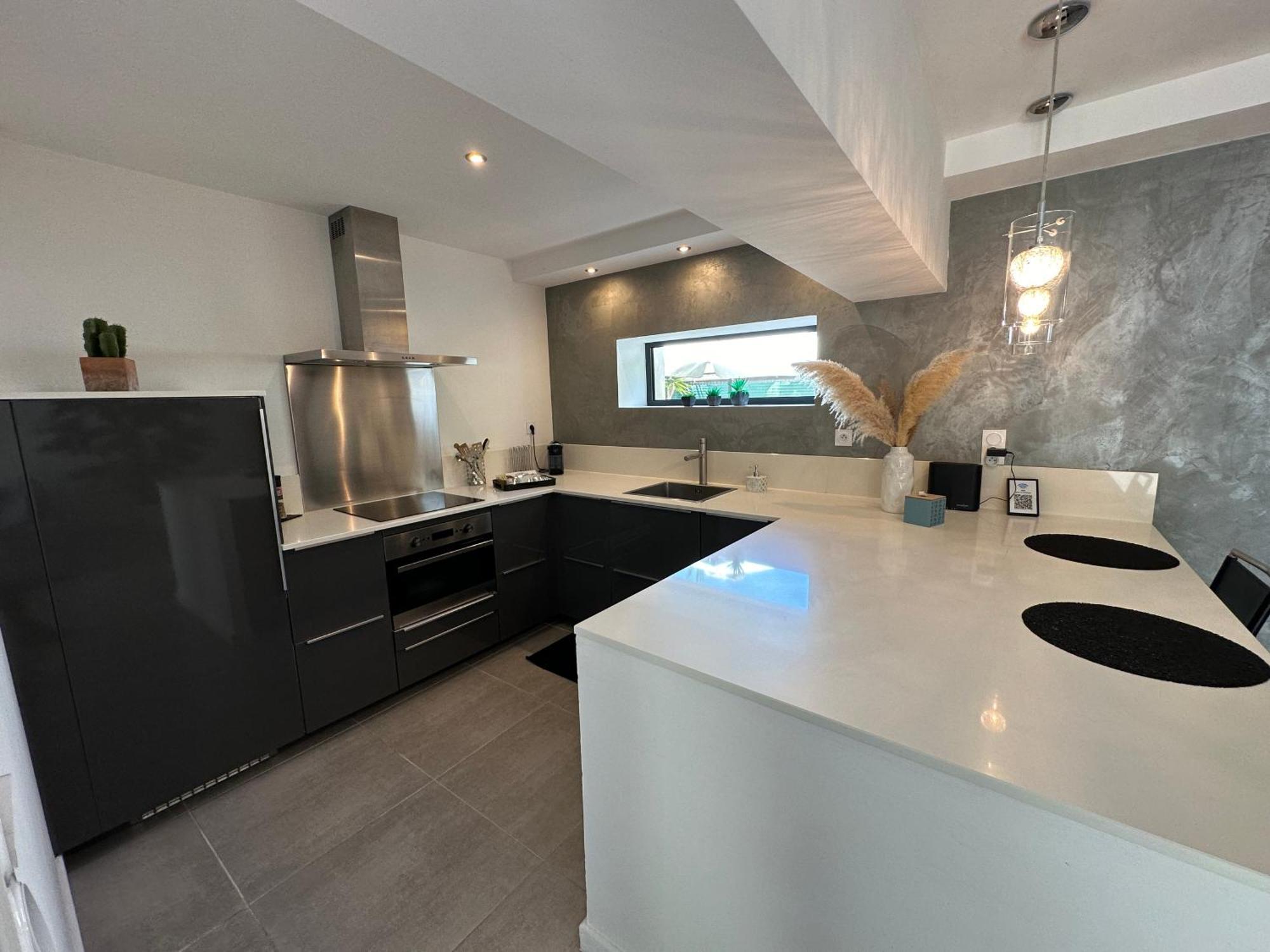 Maison Contemporaine Avec Piscine Privee Chauffee, Entre Plages Et Provence, Borne 11 Kw Istres Kültér fotó