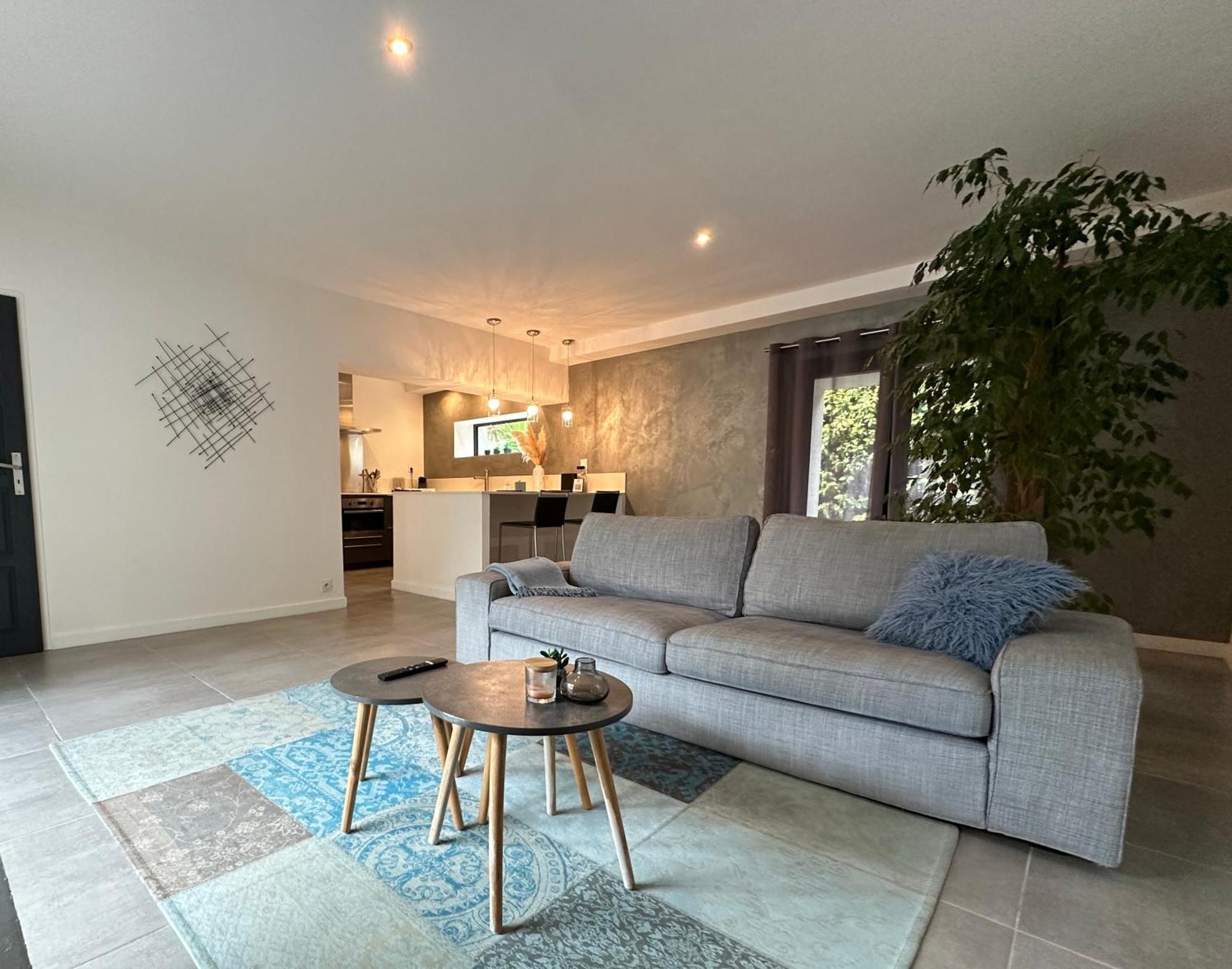 Maison Contemporaine Avec Piscine Privee Chauffee, Entre Plages Et Provence, Borne 11 Kw Istres Kültér fotó