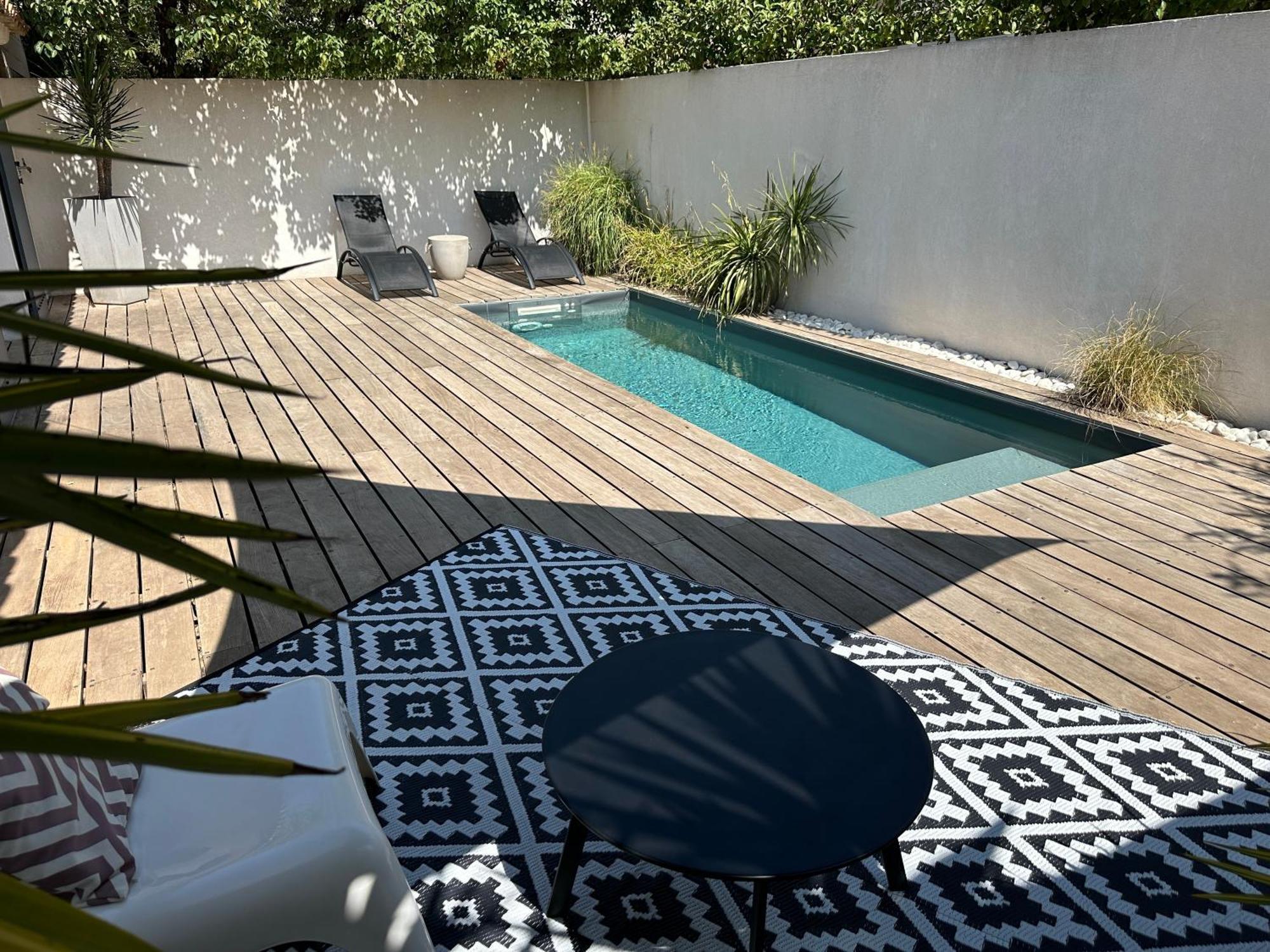 Maison Contemporaine Avec Piscine Privee Chauffee, Entre Plages Et Provence, Borne 11 Kw Istres Kültér fotó