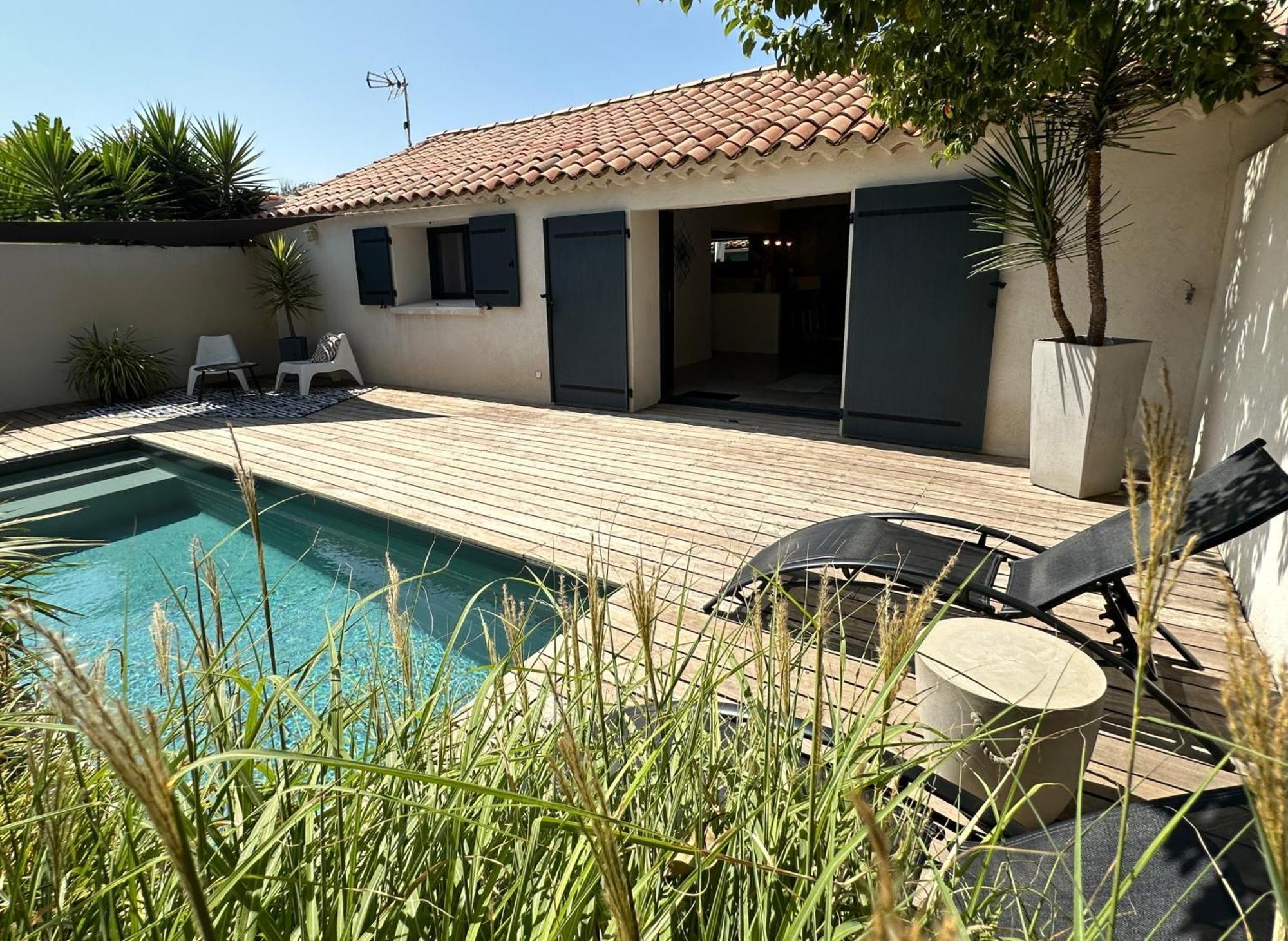 Maison Contemporaine Avec Piscine Privee Chauffee, Entre Plages Et Provence, Borne 11 Kw Istres Kültér fotó