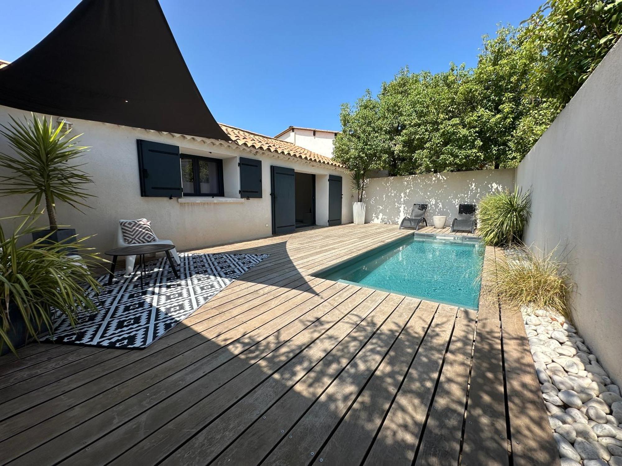 Maison Contemporaine Avec Piscine Privee Chauffee, Entre Plages Et Provence, Borne 11 Kw Istres Kültér fotó
